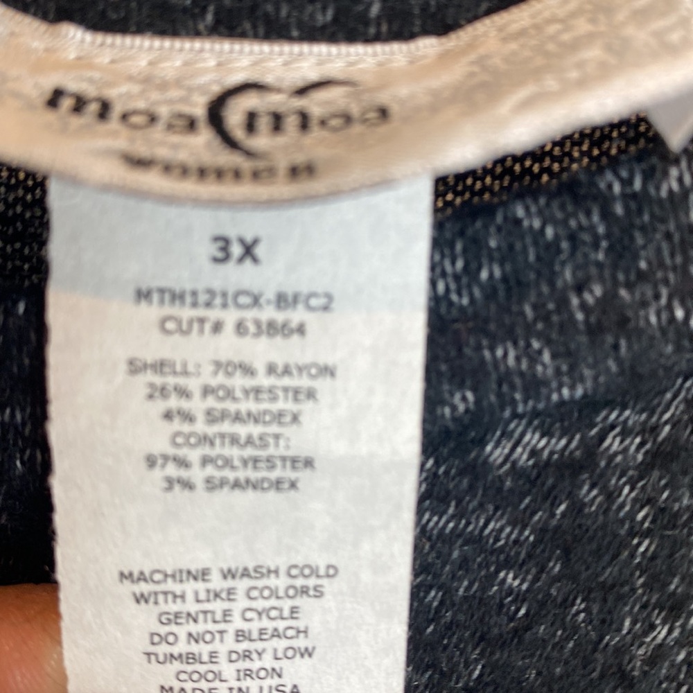 Moa Moa Women Sweater with Leopard Shirttail Plus - Picture 4 of 7